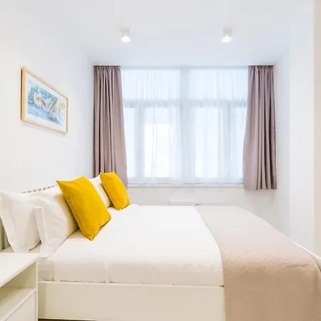 Starhost - Mazzini Apartment *