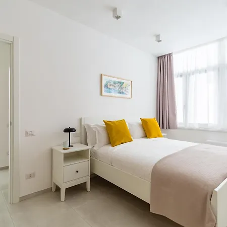 Starhost - Mazzini Apartment *